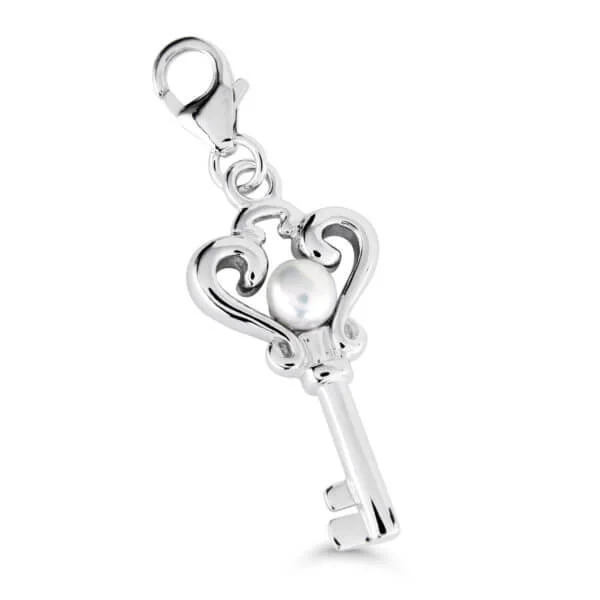 Hopeamaskottiriipus avain helmellä