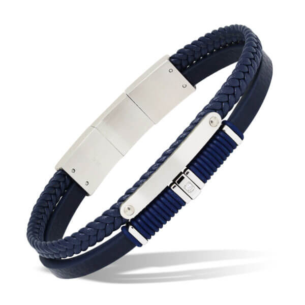 Sininen nahkaranneke teräslaatalla