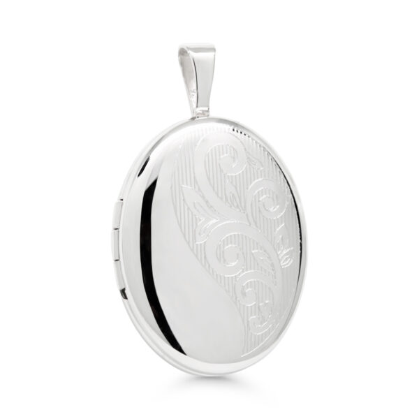 Hopeamedaljonki ovaali 20mm köynös kaiverruksella