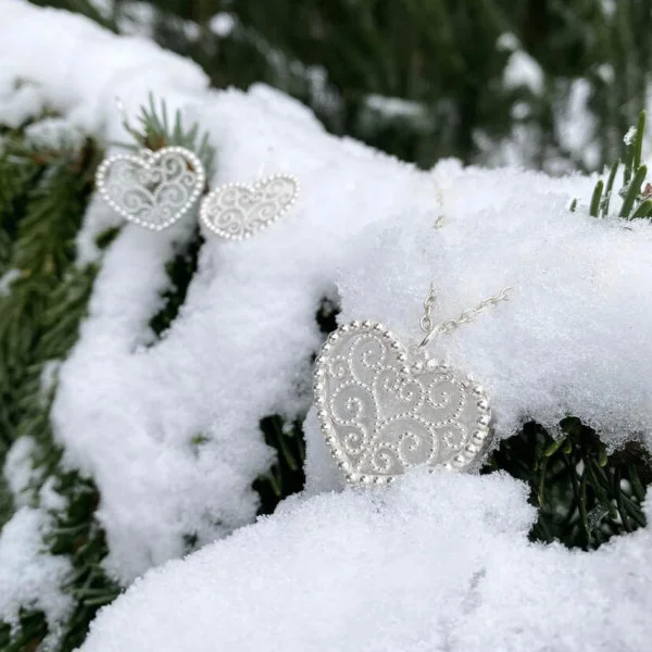 Lempikoru Sydämellinen kaulakoru 3206100450