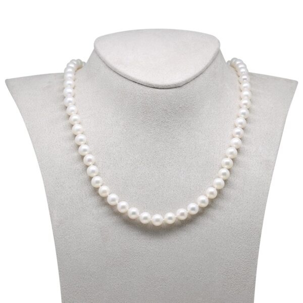 helminauha valkoinen 7-7,5mm 45cm ja 50cm