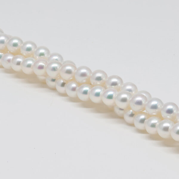 punomaton valkoinen helminauha 6-6,5mm